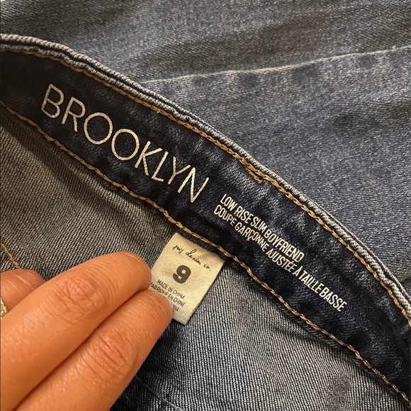 Women’s Ripped Jeans - Picture 3 of 3